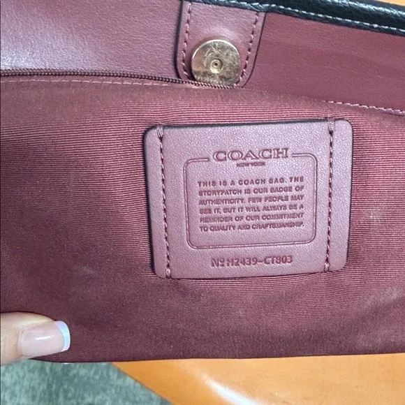 Coach Black Leather Shoulder Bag - Picture 7 of 8